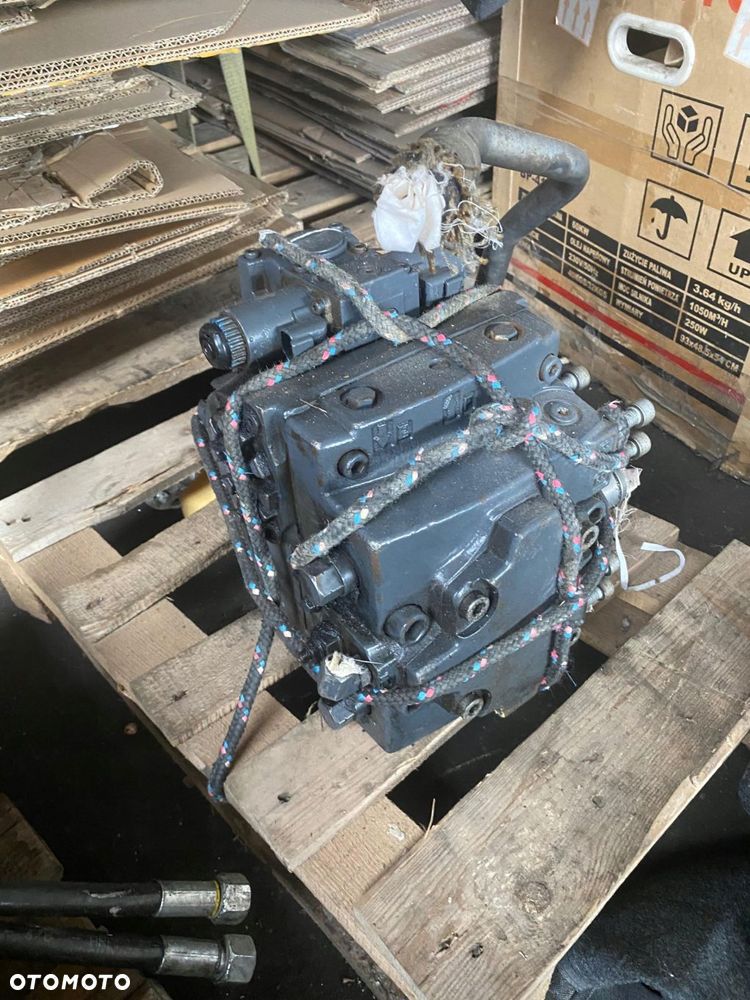 POMPA HYDRODRIVE MERCEDES ACTROS A960 550 0883 - 3