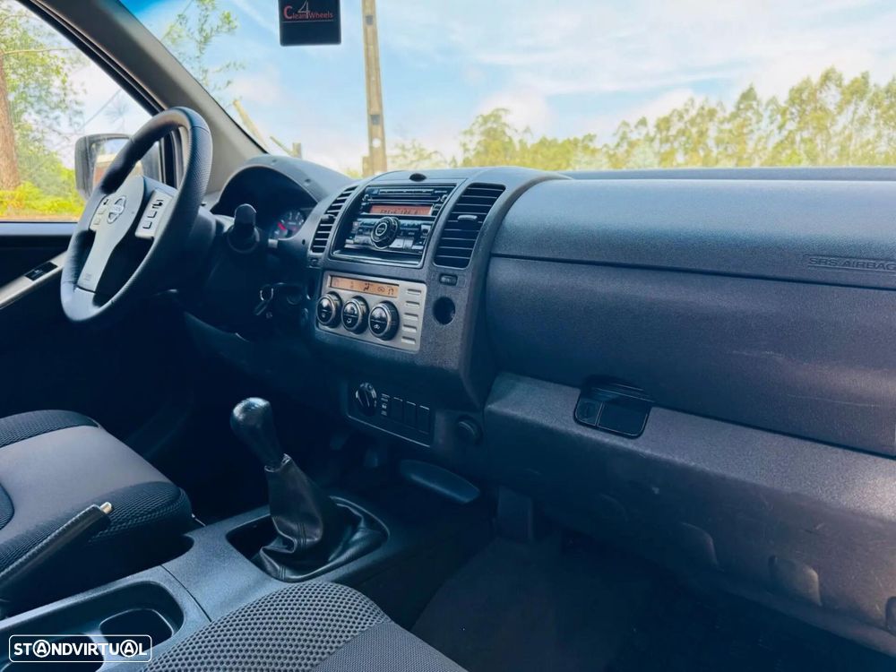 Nissan Navara 2.5 dCi CD SE Eastpak - 35