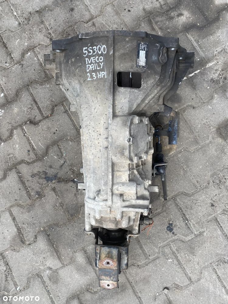 IVECO DAILY 2.3HPI 2.3 HPI SKRZYNIA BIEGÓW 5S300 8871859