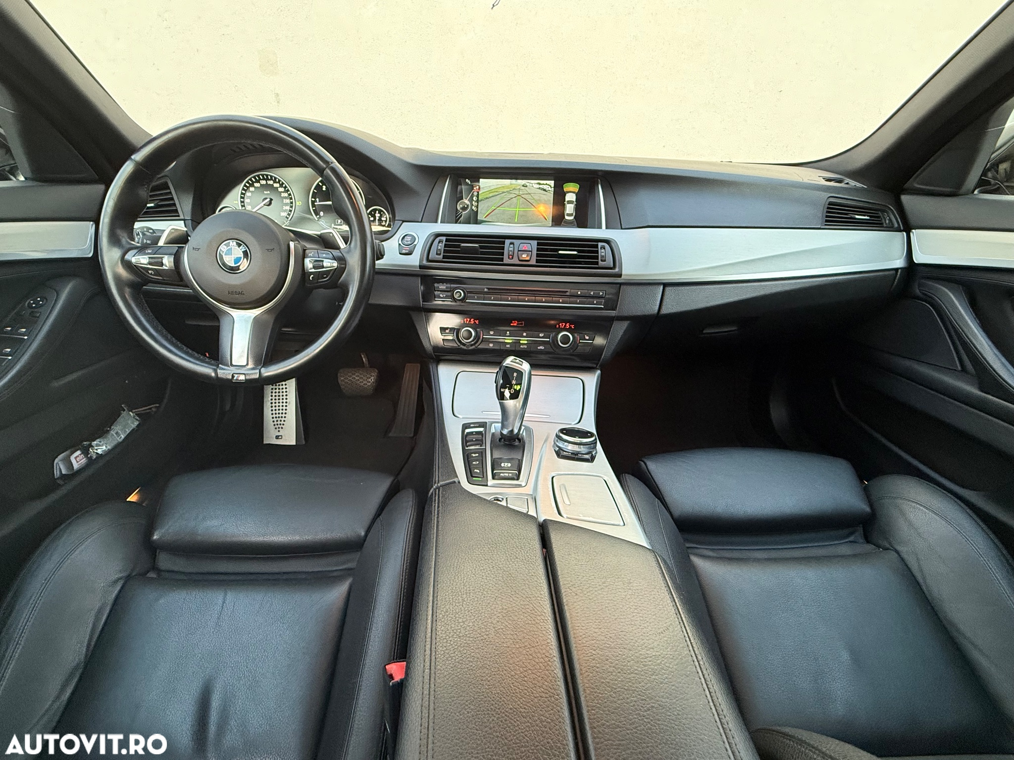 BMW Seria 5 520d xDrive - 16