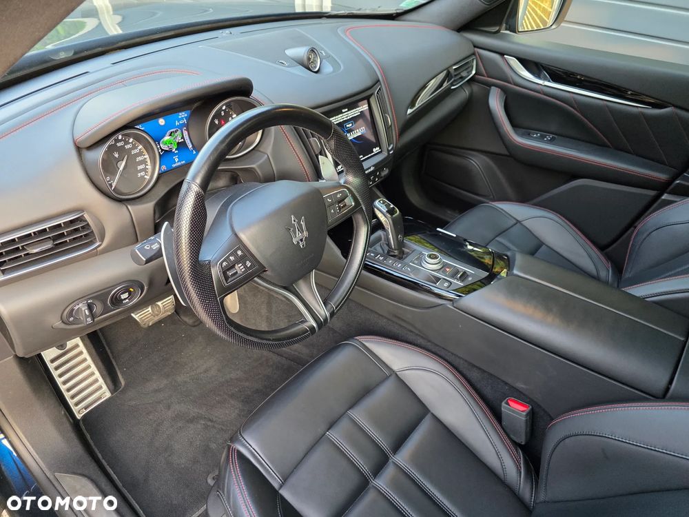 Maserati Levante S Q4 - 26