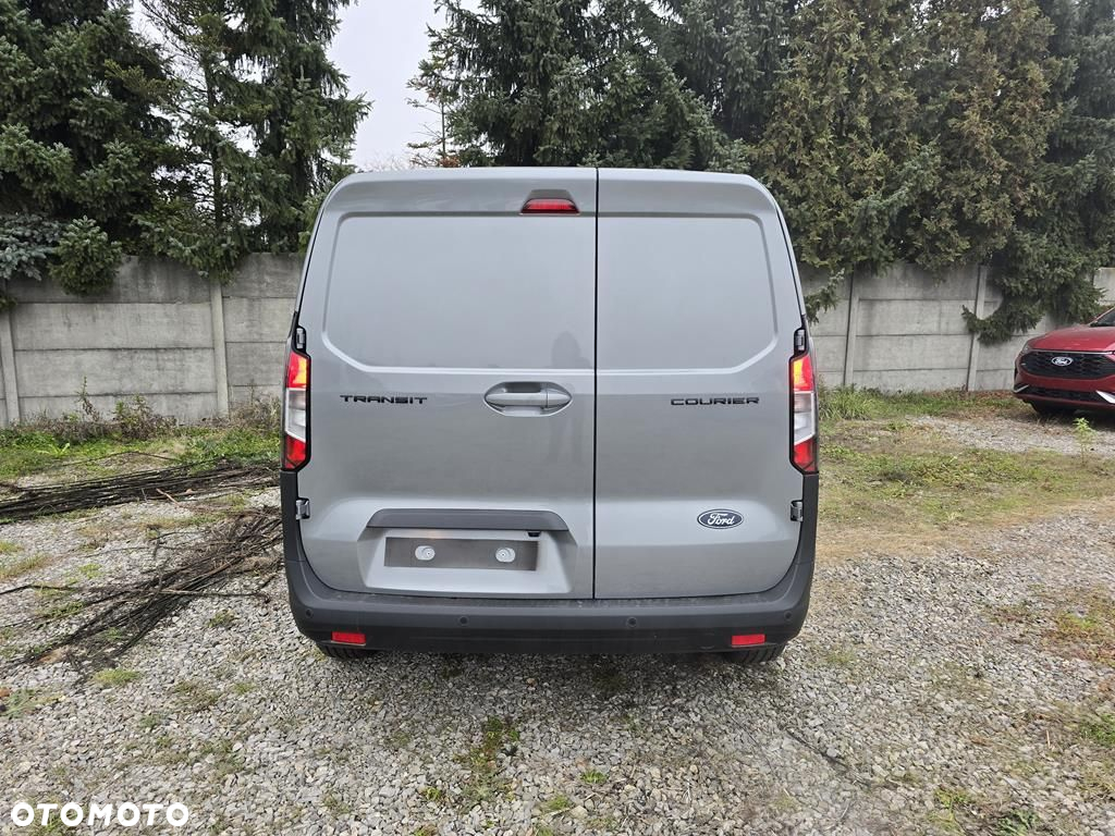 Ford Transit Courier - 5