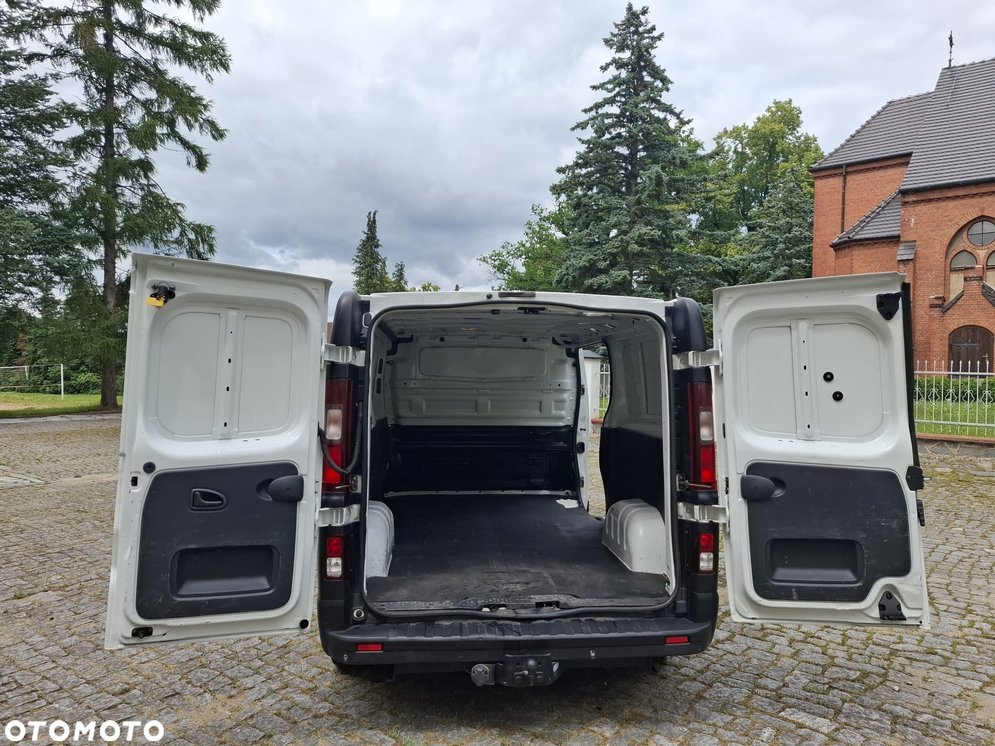 Opel VIVARO - 9
