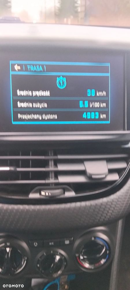 Peugeot 208 82 PureTech Style - 14