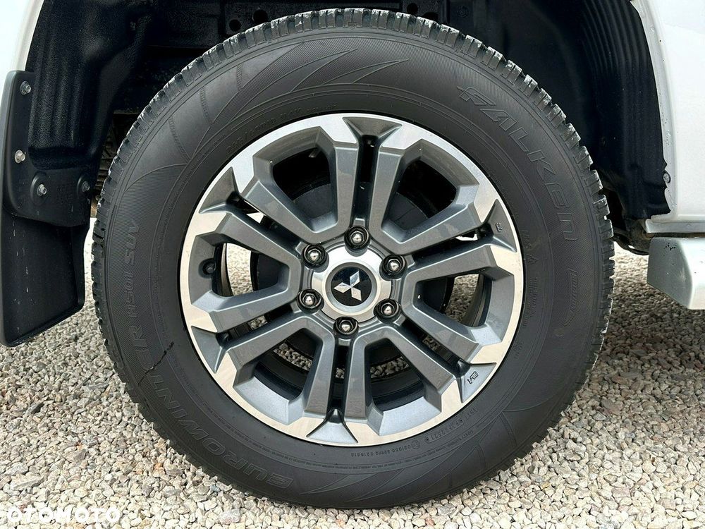 Mitsubishi L200 2.2 d DC Instyle Plus - 20