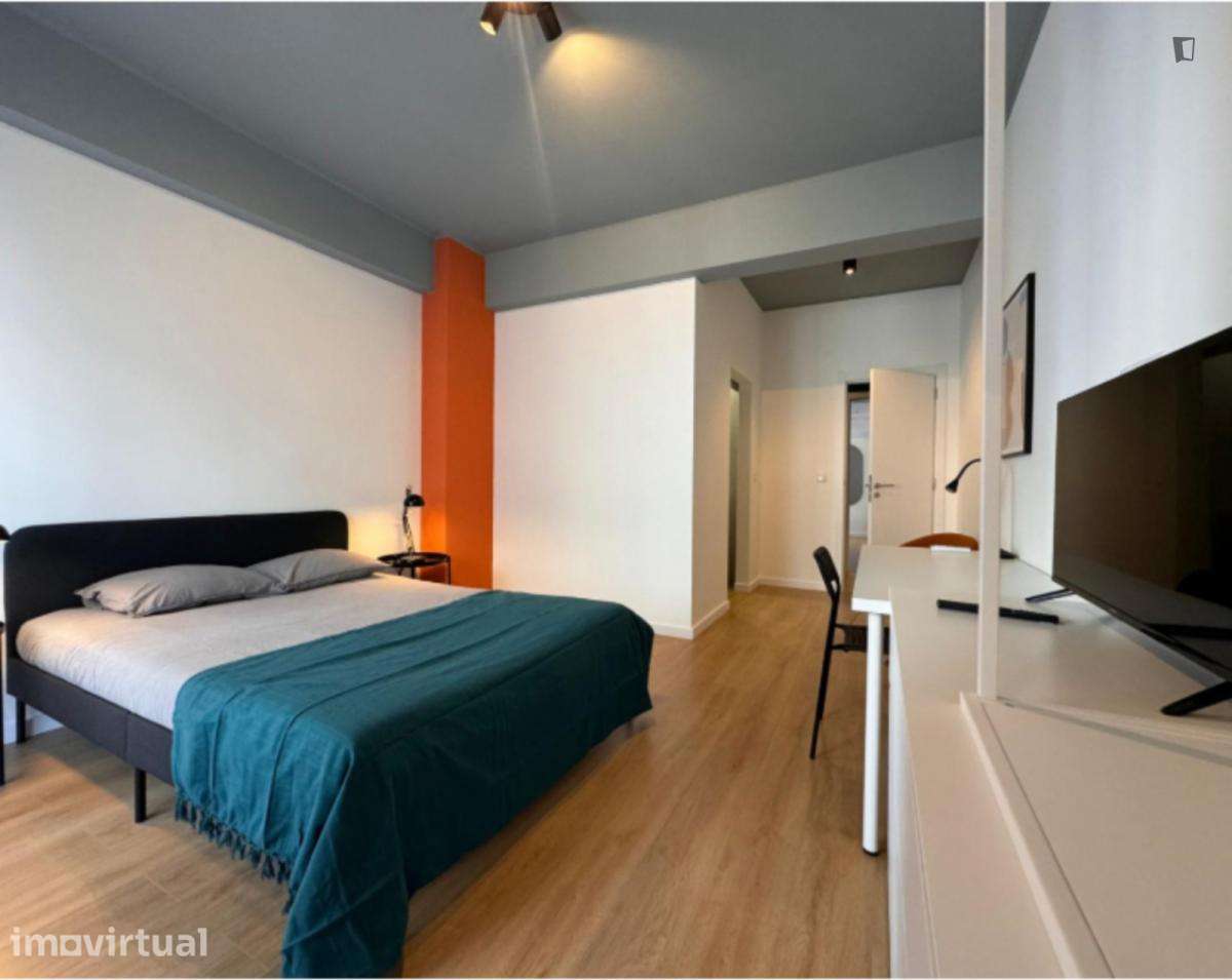 Quarto - localizado em Setubal - Grande imagem: 2/14
