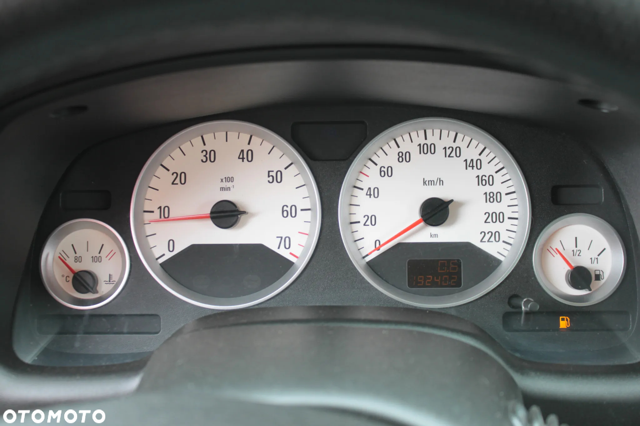 Opel Astra - 16