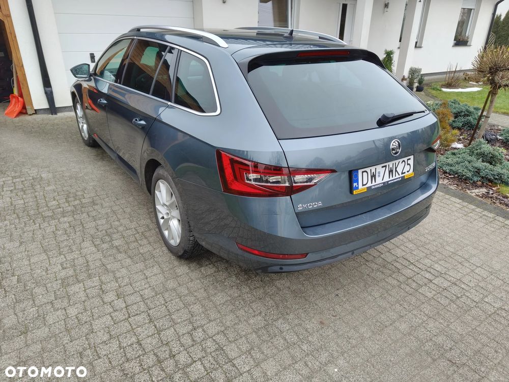 Skoda Superb 2.0 TDI DSG Style - 7