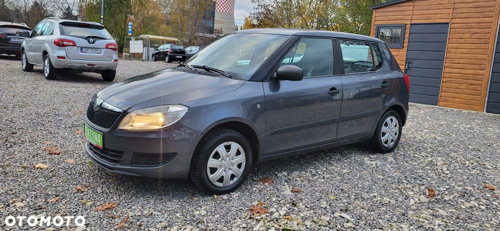 Skoda Fabia 1.2 HTP Ambiente - 11