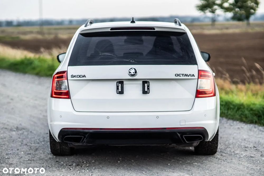 Skoda Octavia Combi 2.0 TDI (Green tec) RS - 7