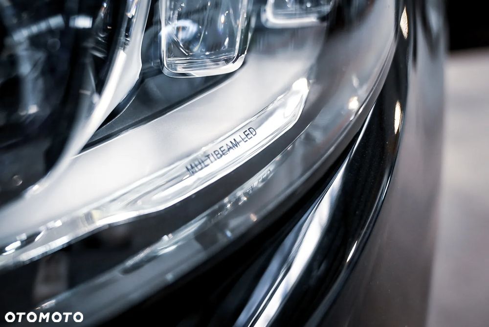 Mercedes-Benz Klasa C AMG 43 4Matic 9G-TRONIC - 16