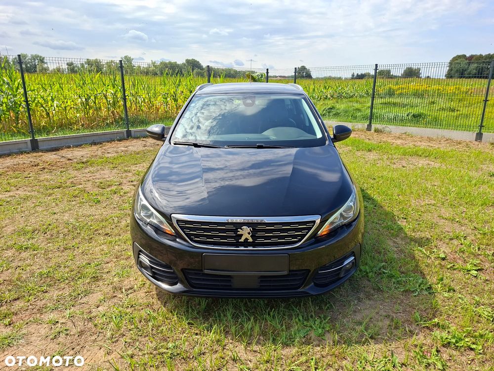 Peugeot 308 1.6 BlueHDi Allure S&S - 9