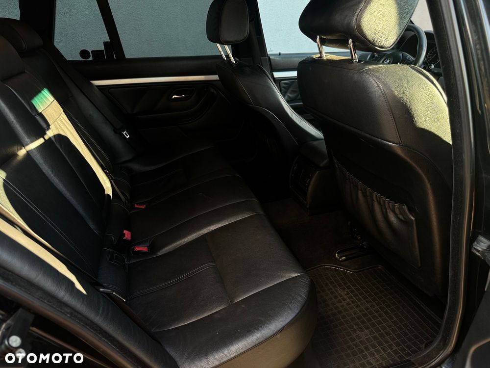 BMW Seria 5 - 24