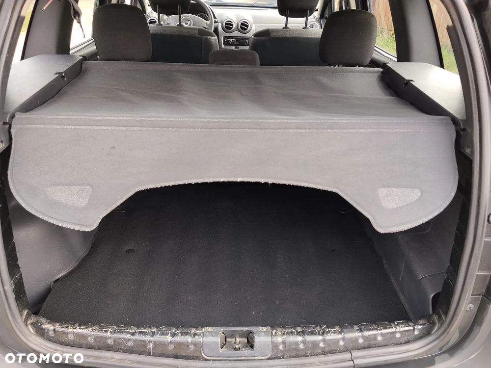 Dacia Duster SCe 115 4x2 Celebration - 18