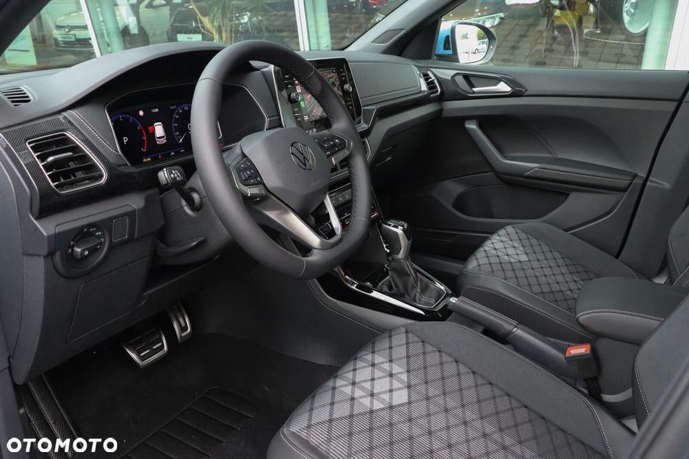 Volkswagen T-Cross - 12