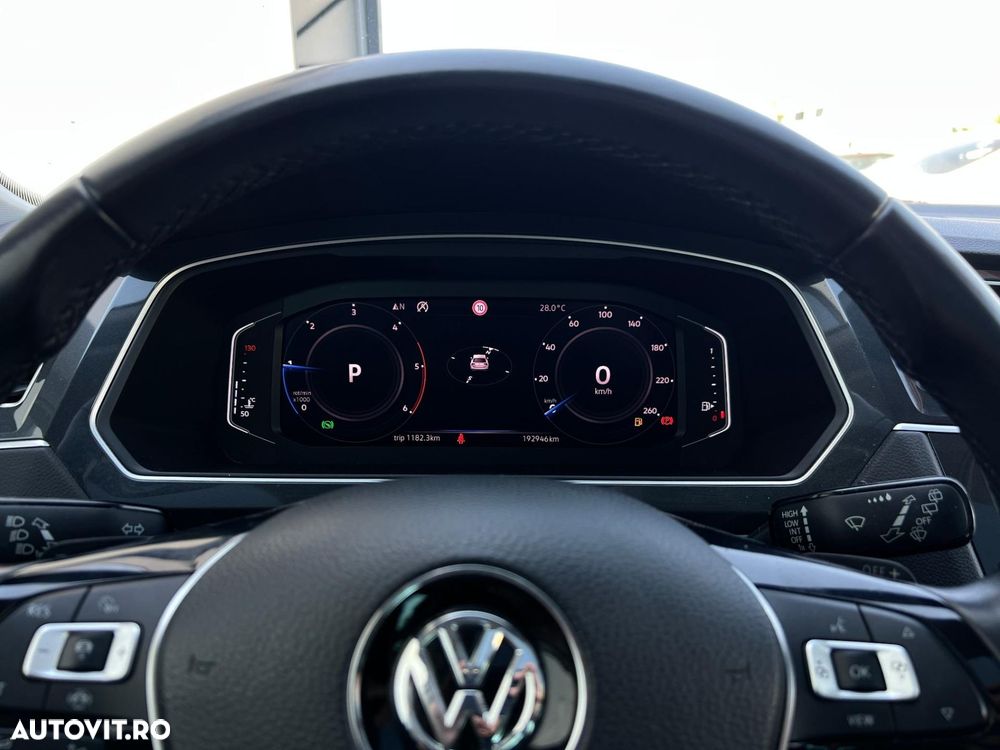 Volkswagen Tiguan - 21