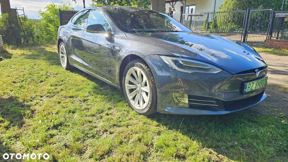 Tesla Model S - 13