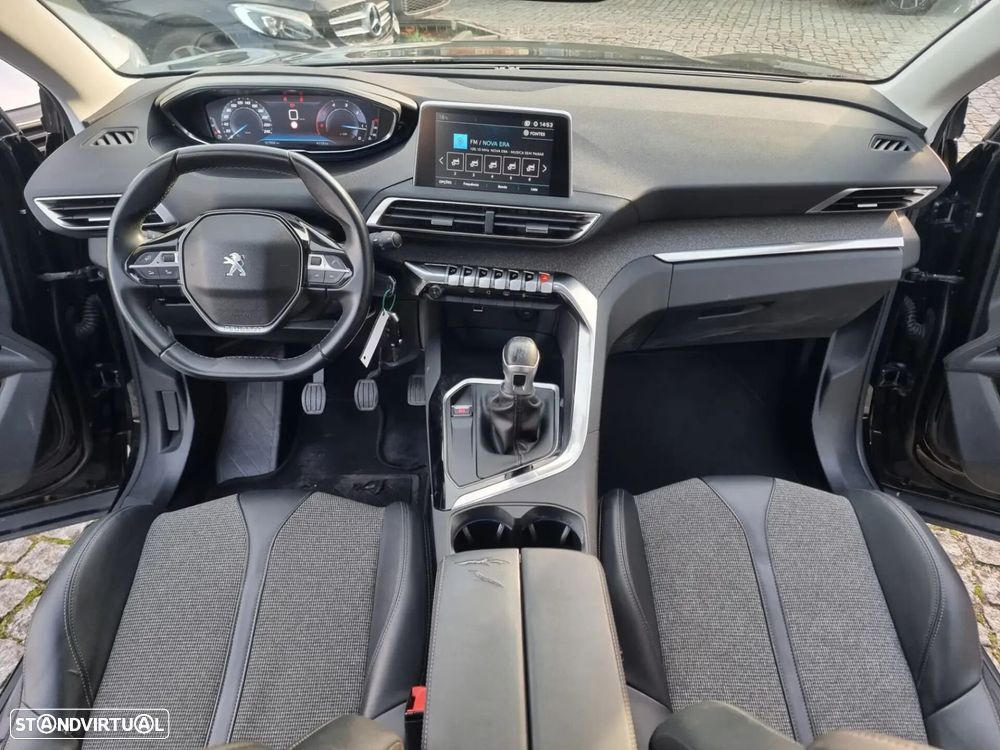 Peugeot 5008 - 10