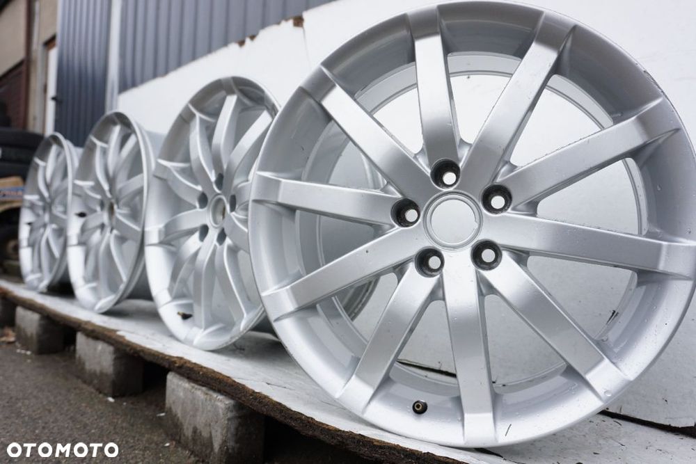 Aston Martin 5x114,3 19 8,5J et50,3 9,5J et62,5 - 1