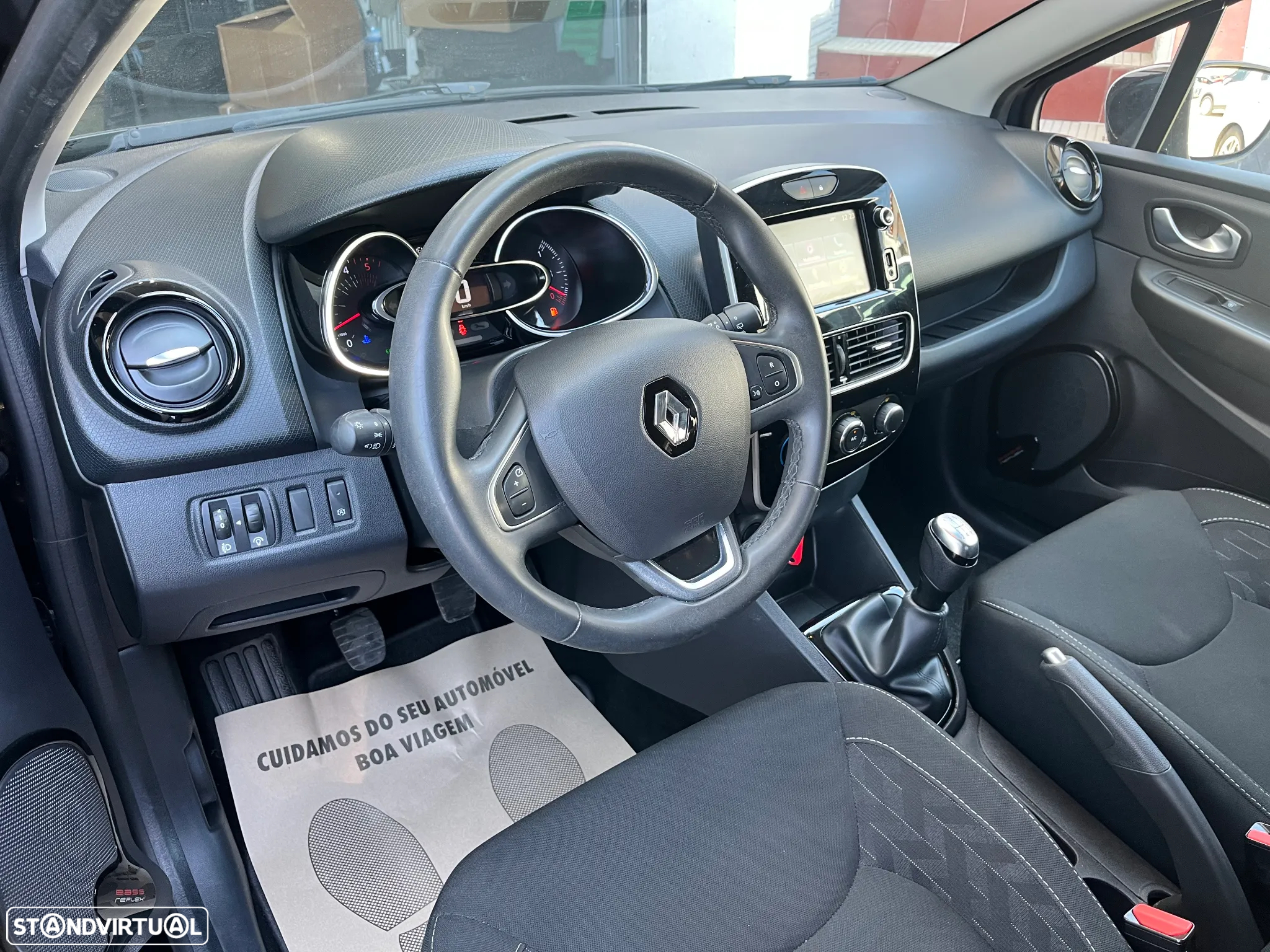Renault Clio Sport Tourer 1.5 dCi Limited - 14
