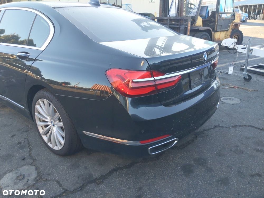 BMW Seria 7 740Li sport - 6
