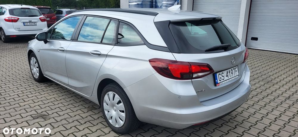 Opel Astra - 4