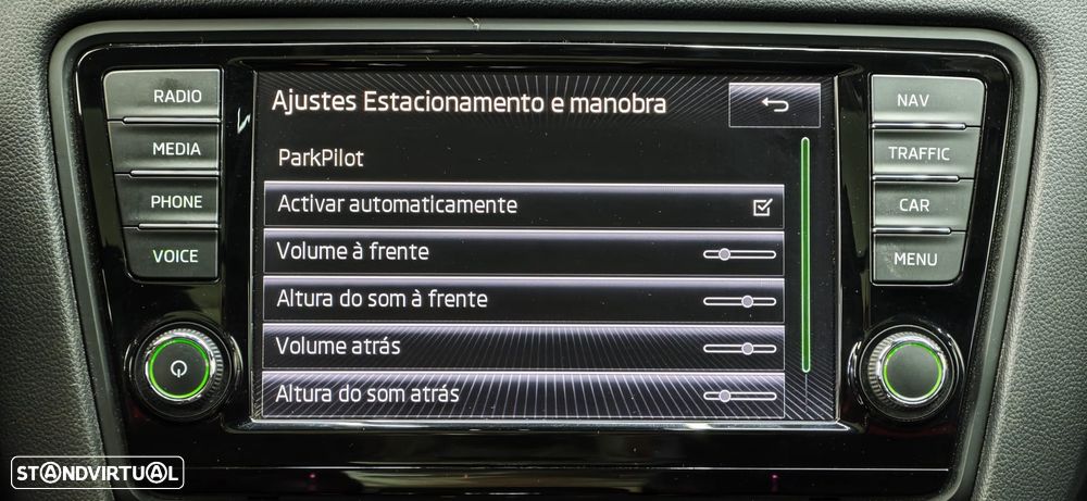 Skoda Octavia 2.0 TDI DSG RS - 44