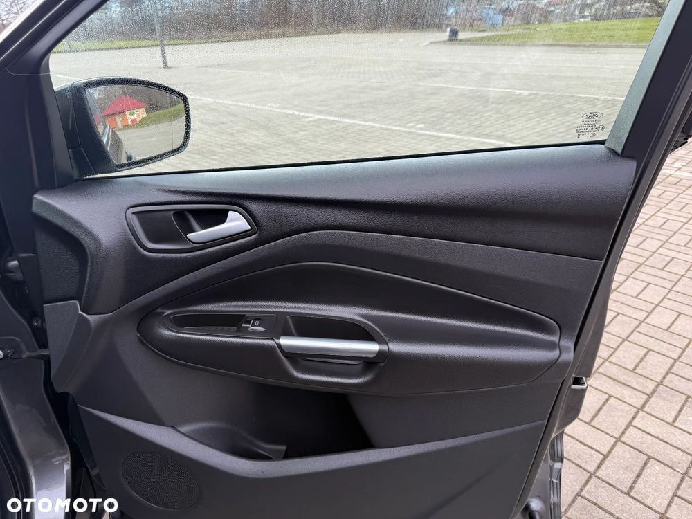 Ford Kuga 2.0 TDCi 4x4 Trend - 16