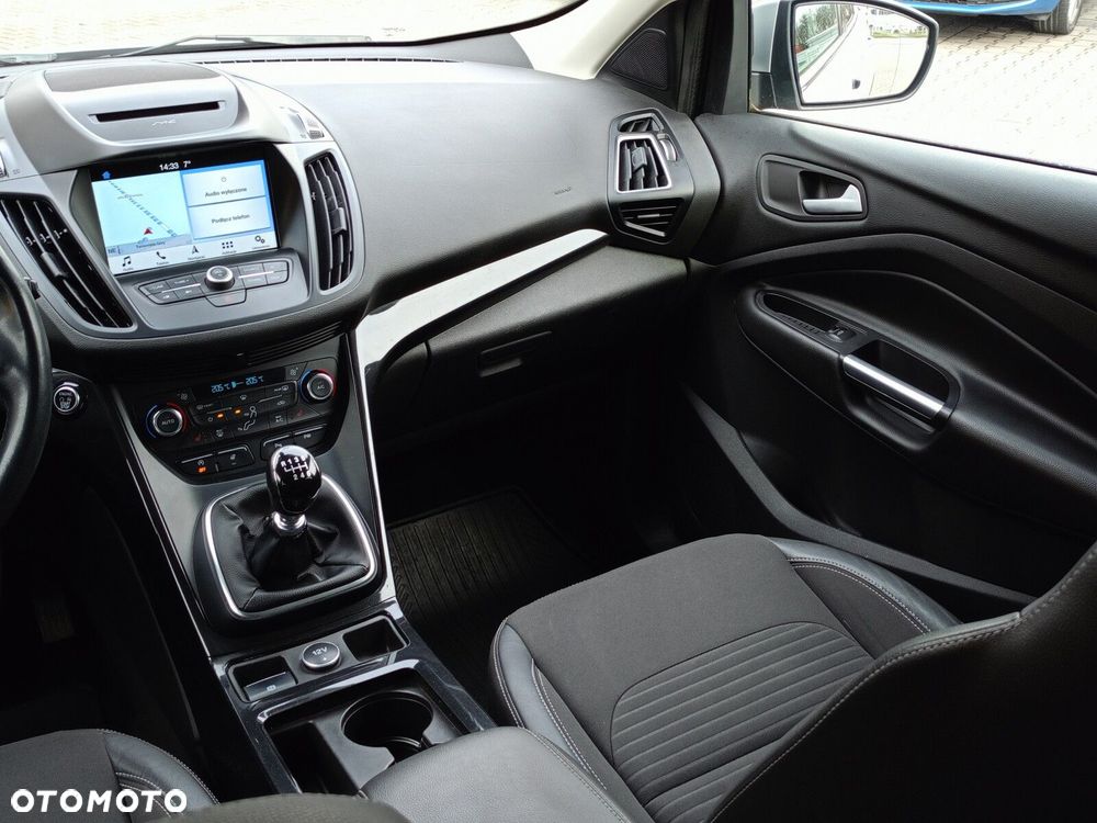 Ford Kuga 1.5 EcoBoost FWD Titanium - 11