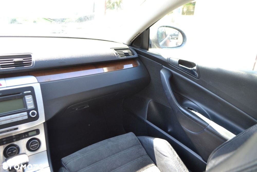 Volkswagen Passat - 10