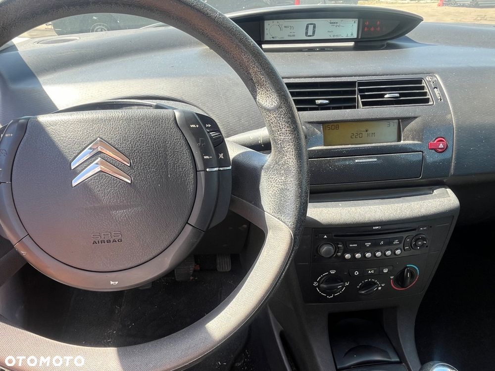 Citroën C4 1.4 16V Tonic - 6