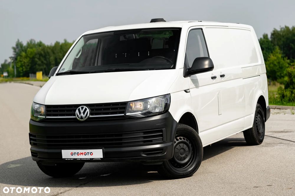 Volkswagen Transporter - 1