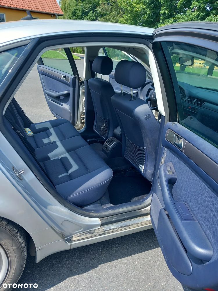 Audi A6 Limousine 2.4 Multitronic - 8
