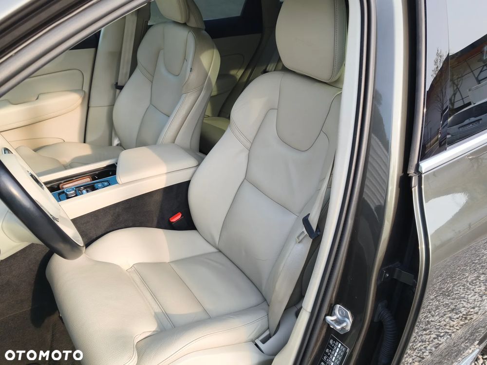 Volvo XC 60 T4 Inscription - 16