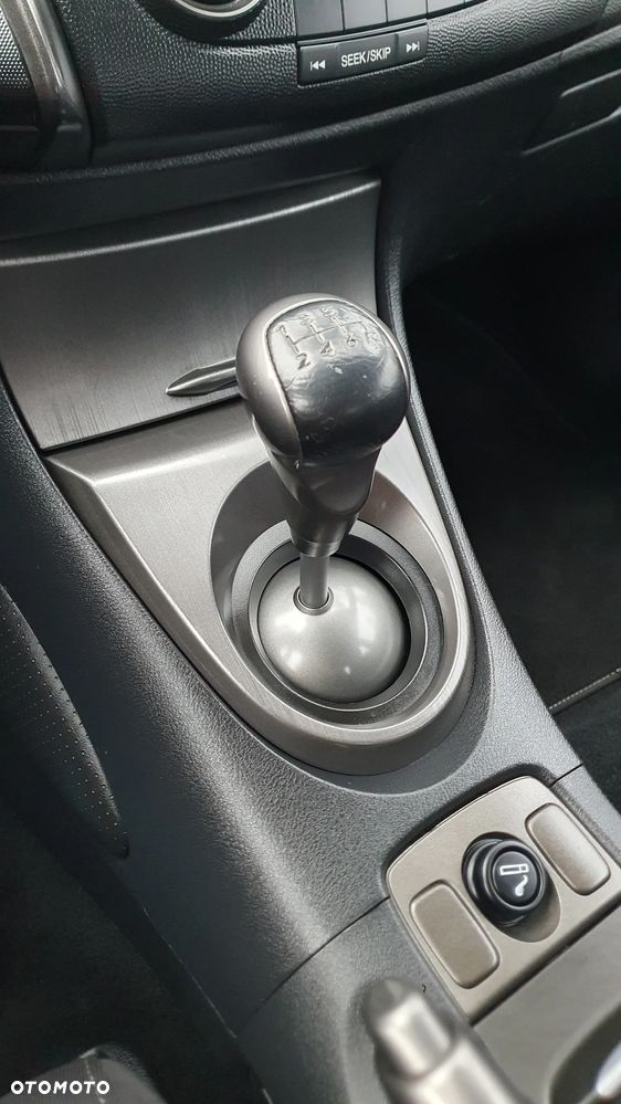 Honda Civic 1.4 i-VTEC Comfort - 23