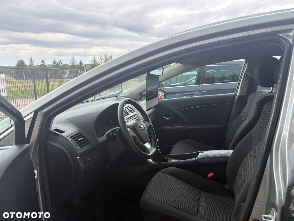 Toyota Avensis 1.8 Edition - 13