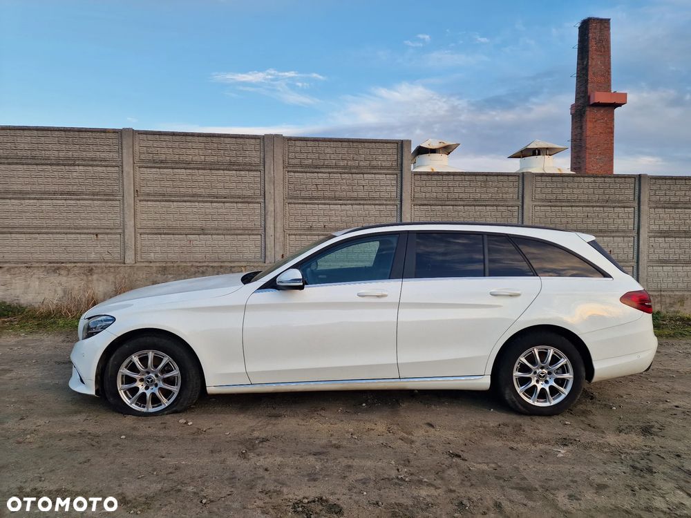 Mercedes-Benz Klasa C 180 d 9G-TRONIC Exclusive - 4