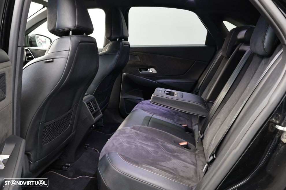 DS DS7 Crossback E-Tense Performance Line EAT8 - 26