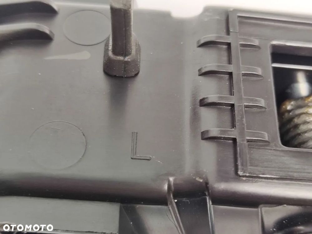 HONDA CR-V 19-23r Rączka Otwierania Kanapy Prawa Lewa - 6