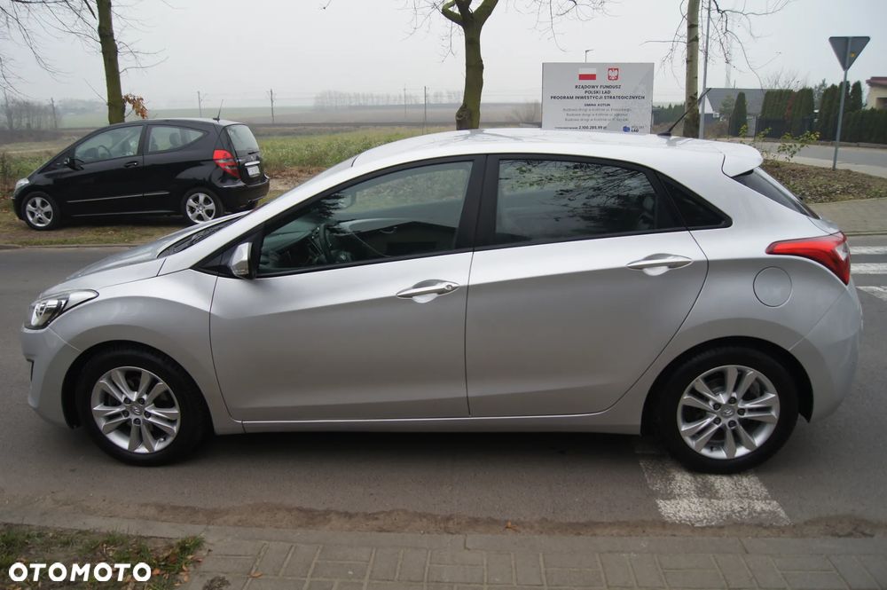 Hyundai i30 1.4 Premium - 5