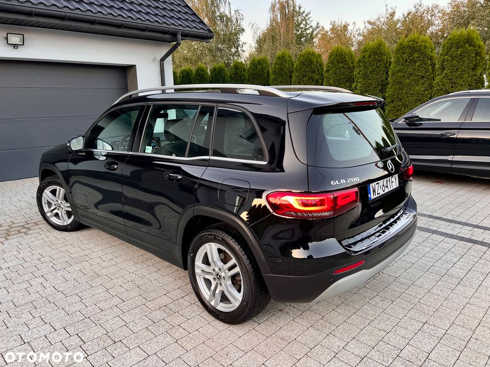 Mercedes-Benz GLB 200 7G-DCT - 3