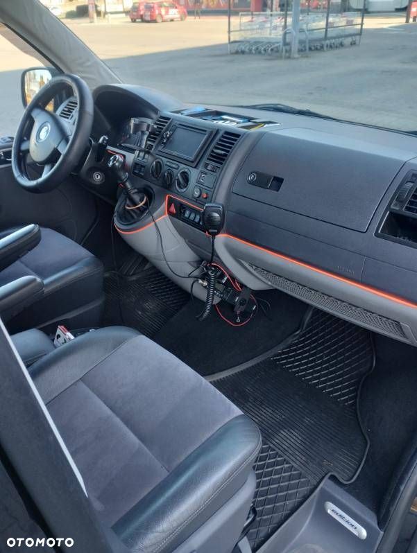 Volkswagen Transporter - 8