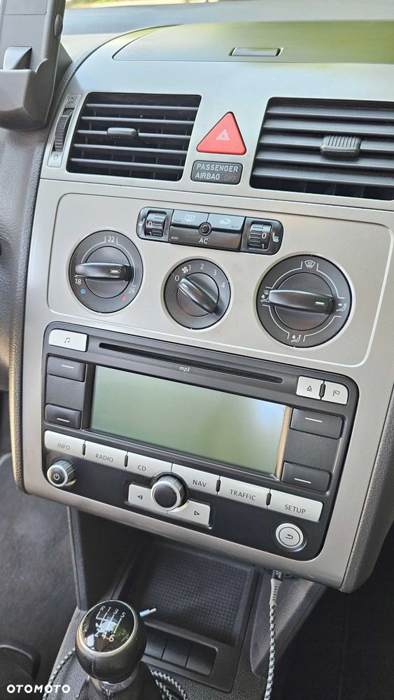 Volkswagen Touran - 7