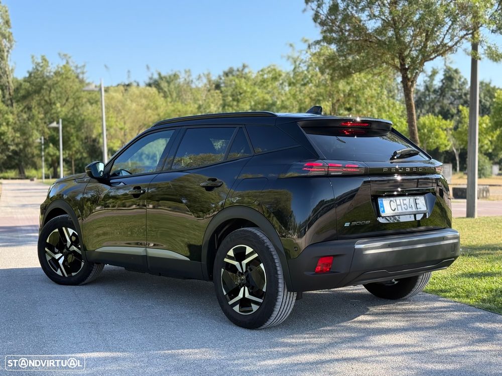 Peugeot e-2008 Allure - 5