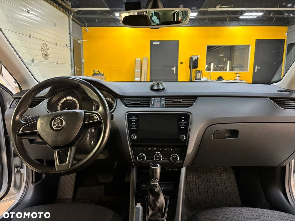 Skoda Octavia 2.0 TDI Style DSG - 25