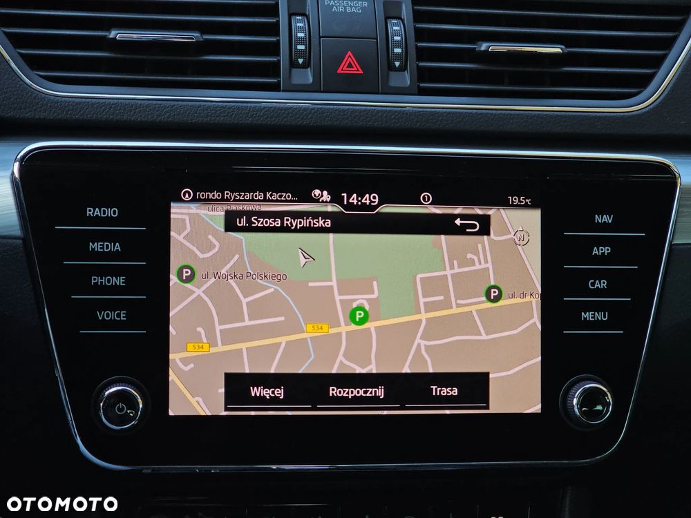 Skoda Superb 2.0 TDI SCR Ambition DSG - 24