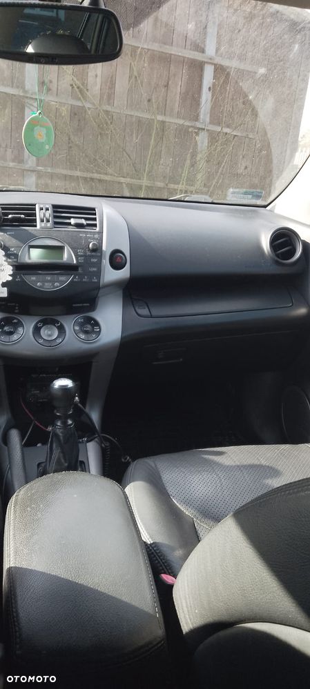 Toyota RAV4 2.2 D-4D Prestige - 2
