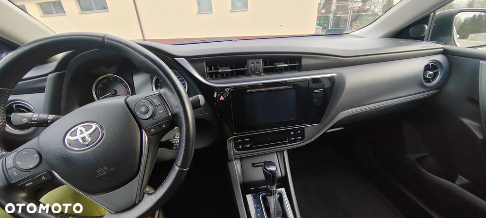 Toyota Corolla 1.6 Prestige MS EU6 - 17