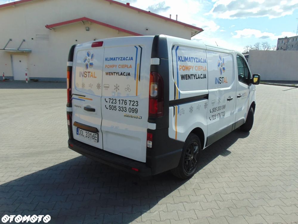 Renault TRAFIC - 2