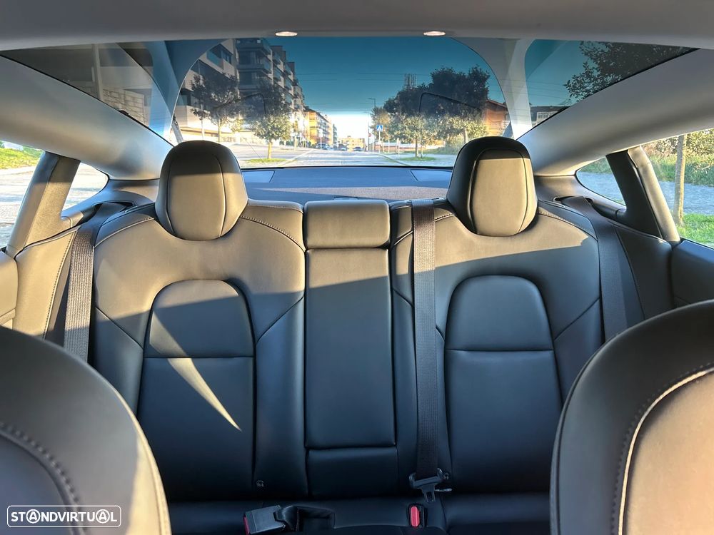 Tesla Model 3 Standard Range Plus RWD - 4